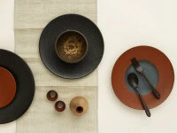 Japanischer Teller Homura, Schwarz, 3 Größen 14 Japanischer Teller Homura, Schwarz, 3 Größen – Bild 12