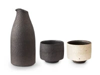 Sake Set Do, Karaffe, Zwei Becher 3 Sake Set Do, Karaffe, Zwei Becher