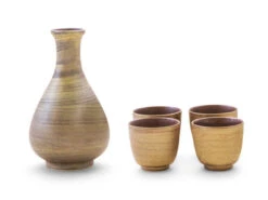 Sake Set Gold, 1 Karaffe, 4 Becher 15 Sake Set Gold, 1 Karaffe, 4 Becher -Geschäft Für Heimgeschirr sake set gold 1 karaffe 4 becher 1