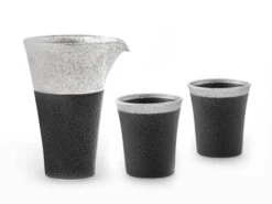 Sake Set Suzune L, 1 Karaffe, 2 Becher L -Geschäft Für Heimgeschirr sake set suzune l 1 karaffe 2 becher l 1
