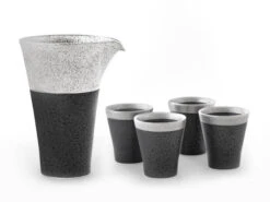 Sake Set Suzune S, 1 Karaffe, 4 Becher S 17 Sake Set Suzune S, 1 Karaffe, 4 Becher S -Geschäft Für Heimgeschirr sake set suzune s 1 karaffe 4 becher s 1